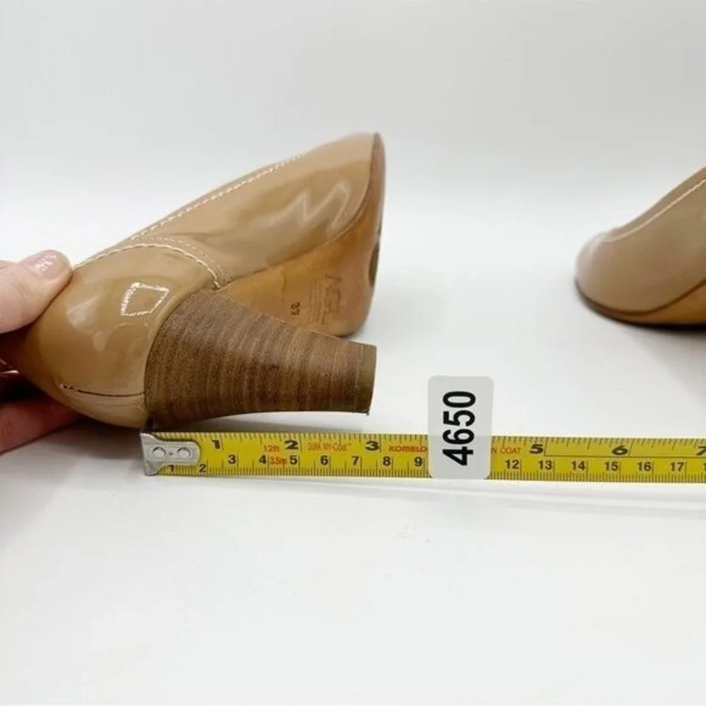 AGL Tan Nude Patent Leather Flex‎ Heels w/Cream Topstitching Sz 37 EU/6.5-7 US